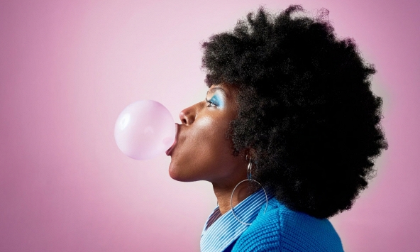 Nghiên cứu “bắt” virus cúm và herpes bằng kẹo cao su