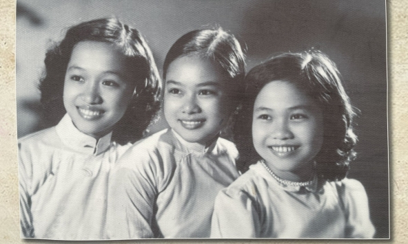 Triển lãm “Áo dài phụ nữ Việt Nam đi qua khói lửa chiến tranh” mang đến cho công chúng nhiều cảm xúc