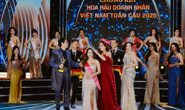 Tân Hoa hậu Nhân ái - Hoa hậu Doanh nhân Việt Nam Toàn cầu 2025 chia sẻ dự án nhân ái hậu đăng quang