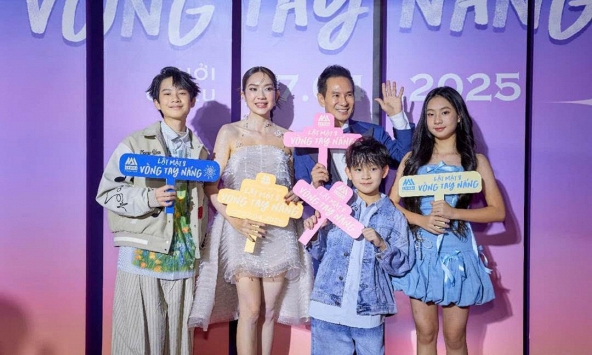 'Lật Mặt 8: Vòng Tay Nắng' đạt kỷ lục phim Việt có số vé đặt trước cao nhất mọi thời đại