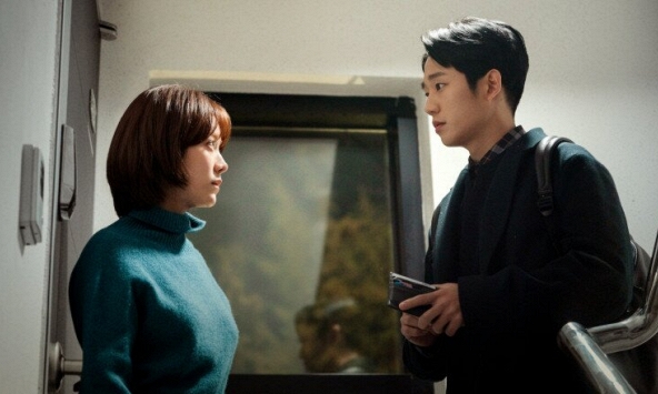 Vô tình gặp lại vợ cũ, thấy cô ấy ăn mặc khổ sở, tôi chuyển cho 20 triệu, ngờ đâu một tuần sau thì gặp rắc rối lớn