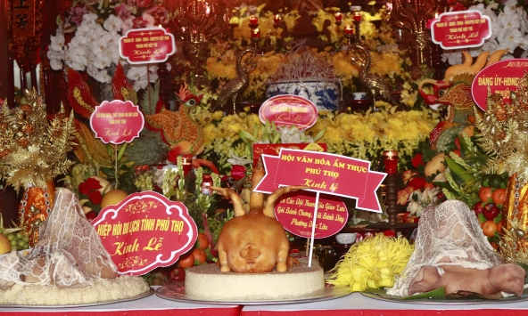 Đầu bếp ba miền thành kính dâng lễ tri ân Tổ nghề Lang Liêu