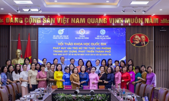 Phát huy vai trò của nữ trí thức Hải Phòng trong phát triển thành phố