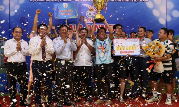 HTV đăng quang kịch tính tại vòng loại phía Nam Press Cup 2025