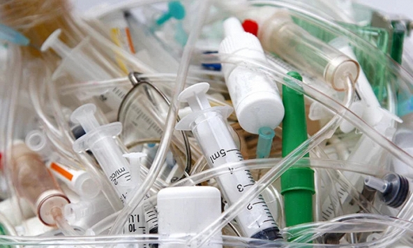 Bất ngờ khả năng ăn nhựa y tế để sinh tồn của vi khuẩn chết người trong bệnh viện