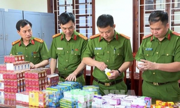 Tăng cường kiểm tra mỹ phẩm tự chế, mỹ phẩm nhà làm buôn bán tràn lan trên mạng