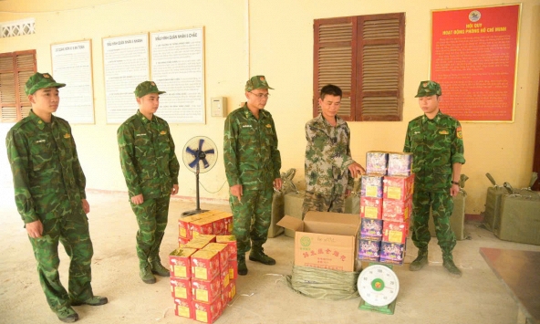 Lạng Sơn: Triệt phá đường dây vận chuyển gần 405kg pháo nổ trái phép