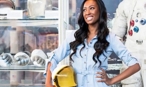 Aisha Bowe và hành trình “chắp cánh” ước mơ bay vào không gian của cô gái nhập cư