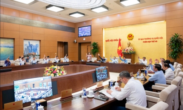 Bỏ quy định ‘mỗi gia đình chỉ được sinh tối đa hai con’