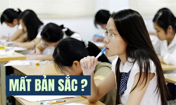 Tranh cãi chuyện đại học bỏ C00 (Văn - Sử - Địa) trong tuyển sinh để quốc tế hóa: Được công dân toàn cầu, mất công dân bản địa?