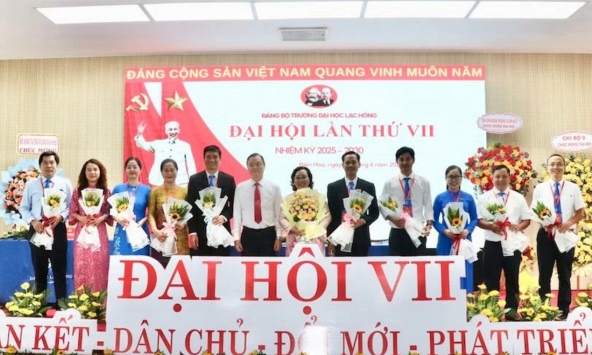 Tiến sĩ Nguyễn Thị Thu Lan được bầu làm Bí thư Đảng ủy Trường Đại học Lạc Hồng