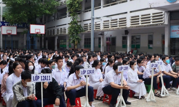 Chiều tối 26/6, TP.HCM công bố điểm chuẩn lớp 10 công lập.