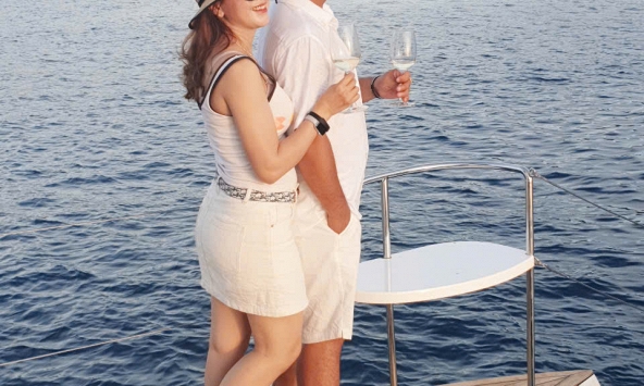 Ngắm hoàng hôn vịnh Nha Trang trên du thuyền AMAN