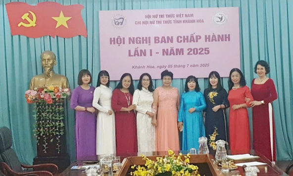 Chi hội Nữ trí thức tỉnh Khánh Hòa- Kiện toàn để phát triển mạnh mẽ