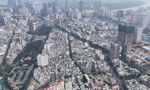 Khách du lịch đến TP.HCM tăng mạnh, doanh thu nửa năm gần 118.000 tỉ đồng