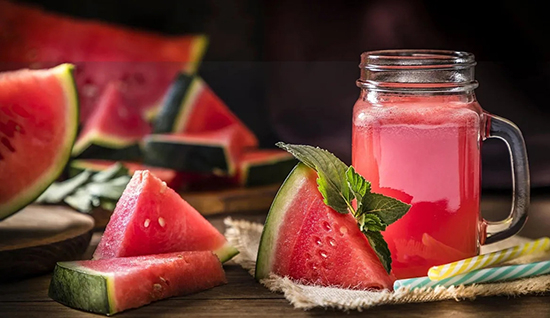 Hơn cả một trái cây giải khát mùa hè, chuyên gia hé lộ những lợi ích sức khỏe không ngờ từ dưa hấu