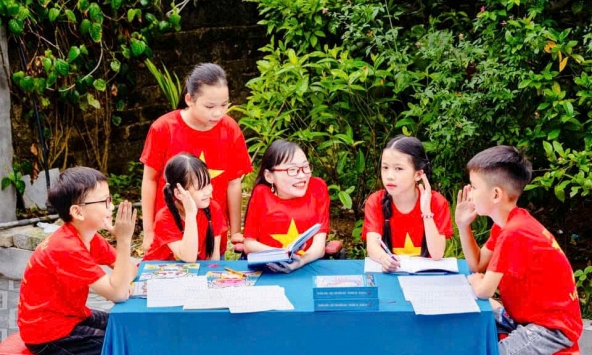 Cô giáo 'xương thủy tinh' Nguyễn Thị Ngọc Tâm: 16 năm dạy học miễn phí với một tấm lòng vàng