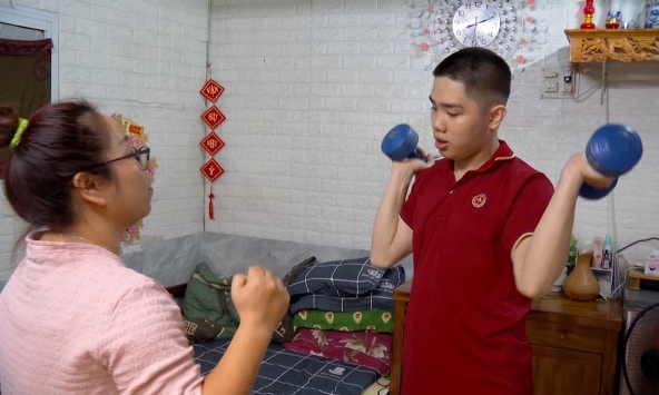 Người mẹ đơn thân và hành trình nuôi con tự kỷ