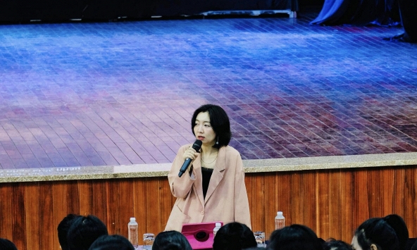 Nữ biên kịch trẻ Nguyệt Trang: Từ tay ngang đến tác giả của hơn 1.000 tập phim truyền hình