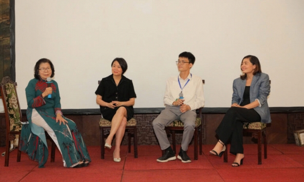 Khi đời cho doanh nghiệp Việt quả dứa, họ tạo ra nước mắm, nước tẩy và cả quần áo