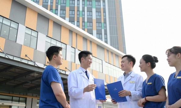 Vinmec - Hệ thống y tế duy nhất liên tiếp lọt top 100 thương hiệu giá trị nhất Việt Nam