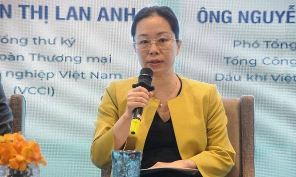 Phá vỡ định kiến giới và thúc đẩy phụ nữ tham gia vào quản lý cấp cao