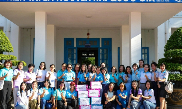 Nữ Trí thức Khánh Hòa và “Trung Thu yêu thương 2025” tại Cơ sở Chăm sóc- Giáo dục Trẻ Khuyết tật Sao Mai