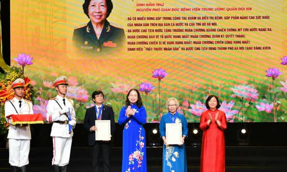 Vinh danh PGS.TS.TTND Nguyễn Kim Nữ Hiếu là Công dân Thủ đô Ưu tú năm 2025