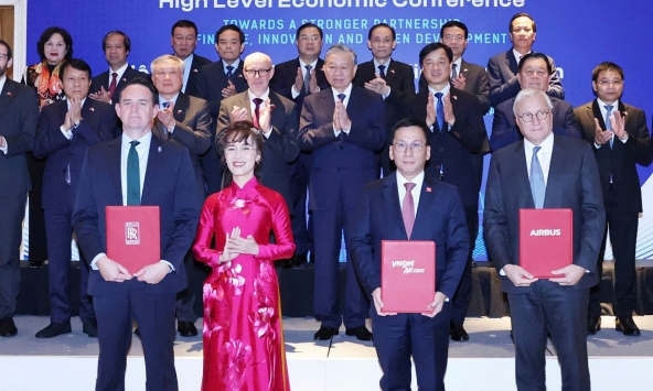 Vietjet và Rolls-Royce ký kết hợp đồng động cơ Trent 7000 trị giá 3,8 tỷ Đô la Mỹ trong chuyến thăm Vương quốc Anh của Tổng bí thư Tô Lâm