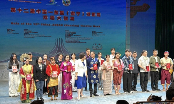  Vở kịch “Đám cưới chuột” của Sân khấu Lệ Ngọc giành 5 giải thưởng tại Trung Quốc