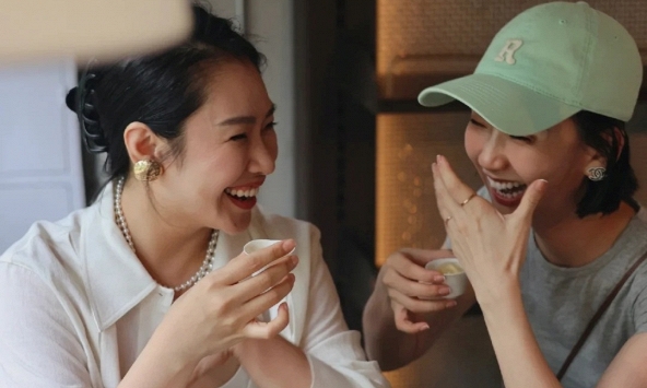 4 kiểu đồng nghiệp mới quen “ngọt ngào như mật” nhưng càng thân càng mệt