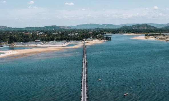 Cây cầu gỗ dài nhất Việt Nam đã biến mất: Biết lý do ai cũng xót xa