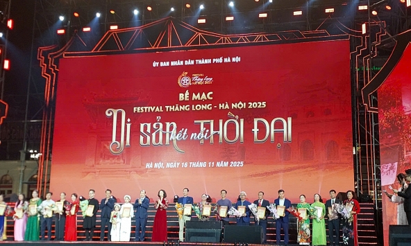 “Festival Thăng Long - Hà Nội năm 2025” thu hút gần 200 nghìn du khách tham gia