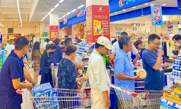 Siêu thị bán hàng không lợi nhuận, tiếp sức miền Trung - Tây Nguyên đứng dậy sau lũ lịch sử