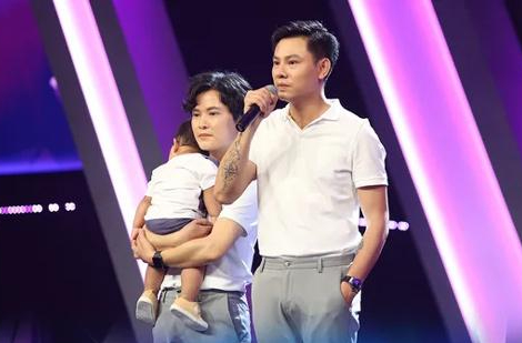 'Gia đình nhà Cọp' nổi tiếng trong Người Ấy Là Ai chia tay sau 10 năm bên nhau