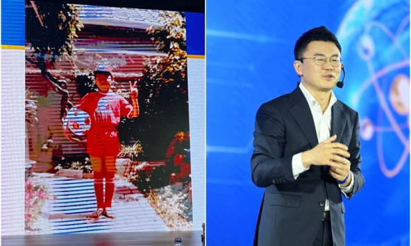 Cậu bé tò mò về cách đàn kiến 'vận chuyển thức ăn' trong vườn nhà trở thành Giáo sư trí tuệ vật lý