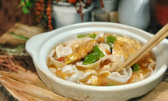 Sự kết hợp nguyên liệu trong món ăn này thật hoàn hảo, ăn cùng cơm mang lại cảm giác ngon miệng tuyệt đối!