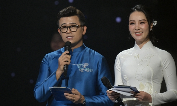 Học vấn 2 MC dẫn Lễ trao giải VinFuture 2025: Đỉnh miễn bàn!