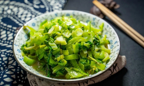 Càng ăn thường xuyên loại rau này thì mạch máu càng sạch: 3 món dễ nấu lại ngon và còn giúp ngăn ngừa đột quỵ