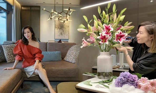 Bên trong căn hộ có giá thuê 1 tỷ mỗi tháng của quý cô độc thân nổi tiếng nhất Hong Kong