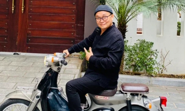 Chiếc xe gây sốt của “Vua hài đất Bắc” Xuân Hinh