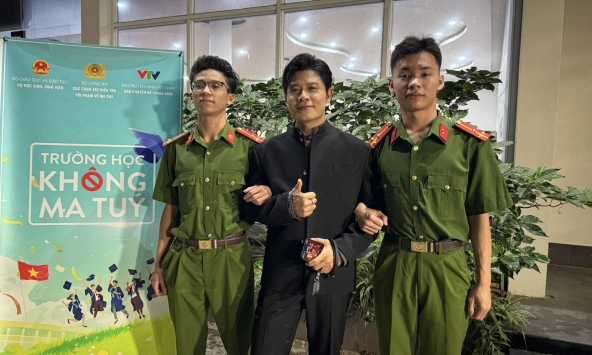 Nhạc sĩ 10 tỷ view ngưng sáng tác, bỏ học Nhạc viện “vào ngành” Công an?