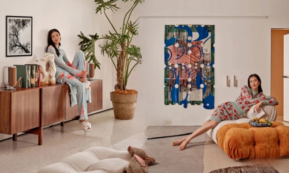 Ghé thăm 'chốn đi về' mất 3 năm ấp ủ của siêu mẫu Lưu Văn: Hé lộ chi tiết chiếc giường cao 80cm đầy thú vị