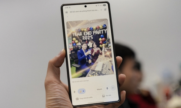 Year End Party không cần studio để có ảnh đẹp, chỉ cần một câu prompt cho Gemini Live