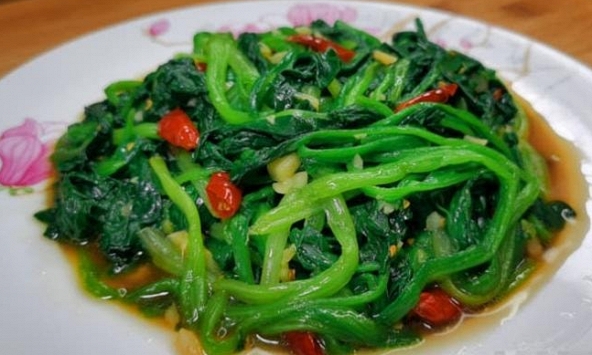 Tiến sĩ Mỹ đánh giá đây là 'vua rau xanh', giàu axit folic gấp 38 lần táo: Khỏe xương, bổ não, giảm đột quỵ