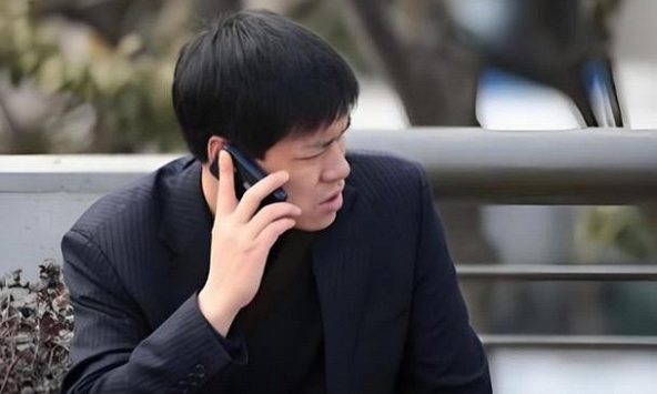 Nghỉ hưu sớm khi đang nhận mức lương hơn 112 triệu/tháng, 1 năm sau người đàn ông 48 tuổi thừa nhận: “Cuộc sống khắc nghiệt hơn tôi nghĩ”