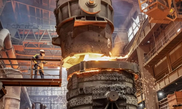 Nhà máy công suất 1 triệu tấn gây chấn động: 'Hàng xóm' của Việt Nam lại lập kỷ lục 'vô tiền khoáng hậu'