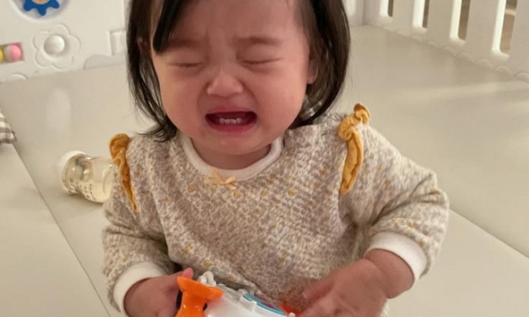 Bố mẹ nào cũng muốn con ngoan, nhưng có những lúc con càng “không ngoan” lại càng tốt