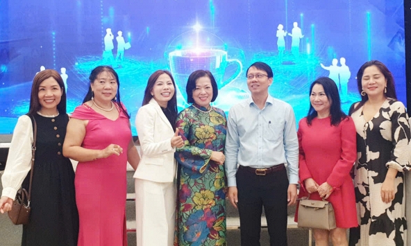 Cà phê Doanh nhân Khánh Hòa năm 2025- Chính quyền đồng hành cùng sự phát triển của doanh nghiệp.