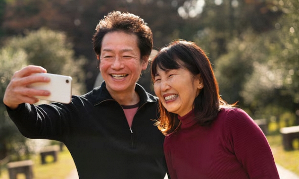 Sau nghỉ hưu, ngày càng nhiều người trung niên bắt đầu làm 1 việc “vô tâm”, tuổi già vì thế hạnh phúc ngoài mong đợi